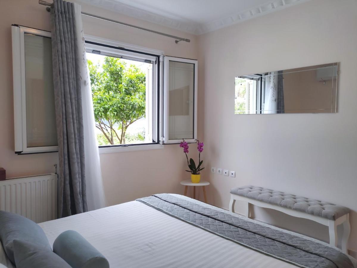 Blue Lagoon Luxury G2 *